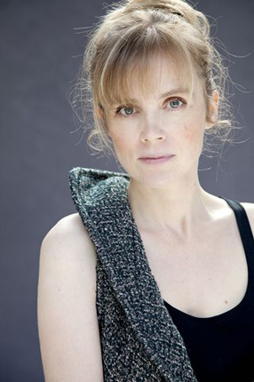 http://clairesibille.com/files/gimgs/45_30carre-isabellecarole-bellaiche43075141medium.jpg